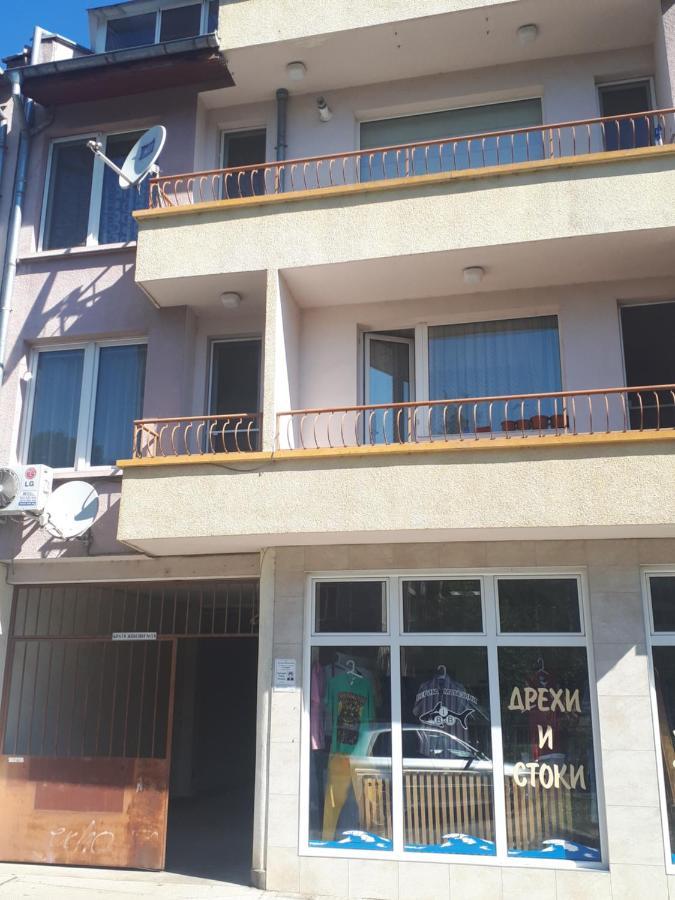 Hostex Vintage Apartment Stara Zagora Exterior foto